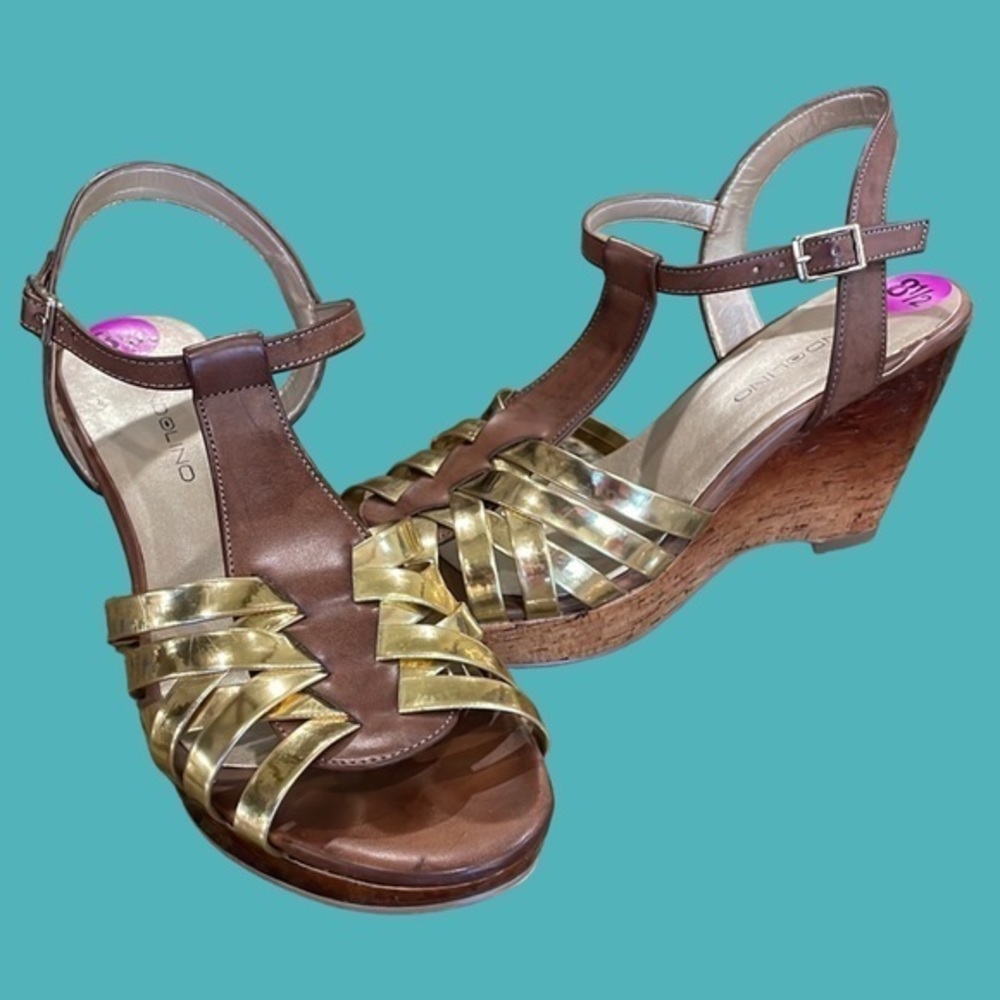 BANDOLINO  PLATFORM SANDLES Gold Brown‎ Wood Wedges Size 8 1/2